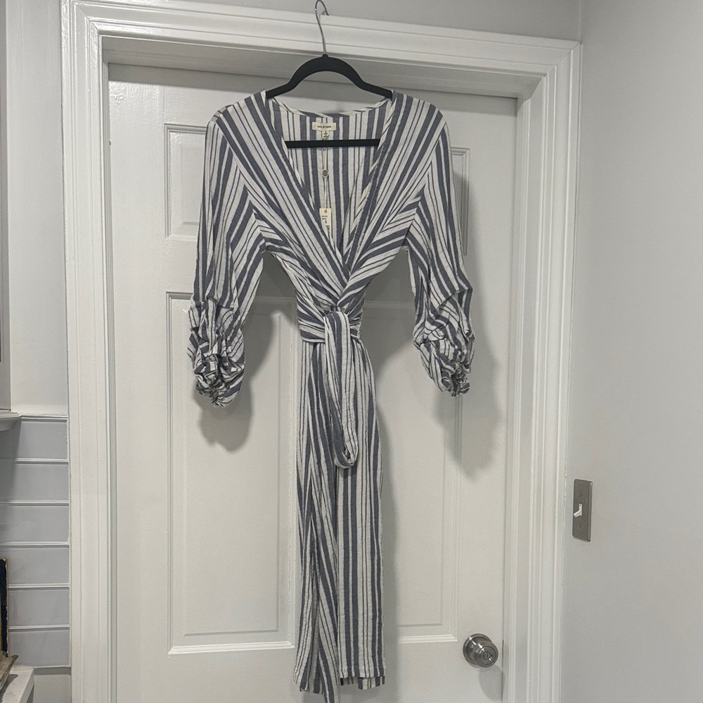 Max Studio Navy and White Long Sleeve Dress